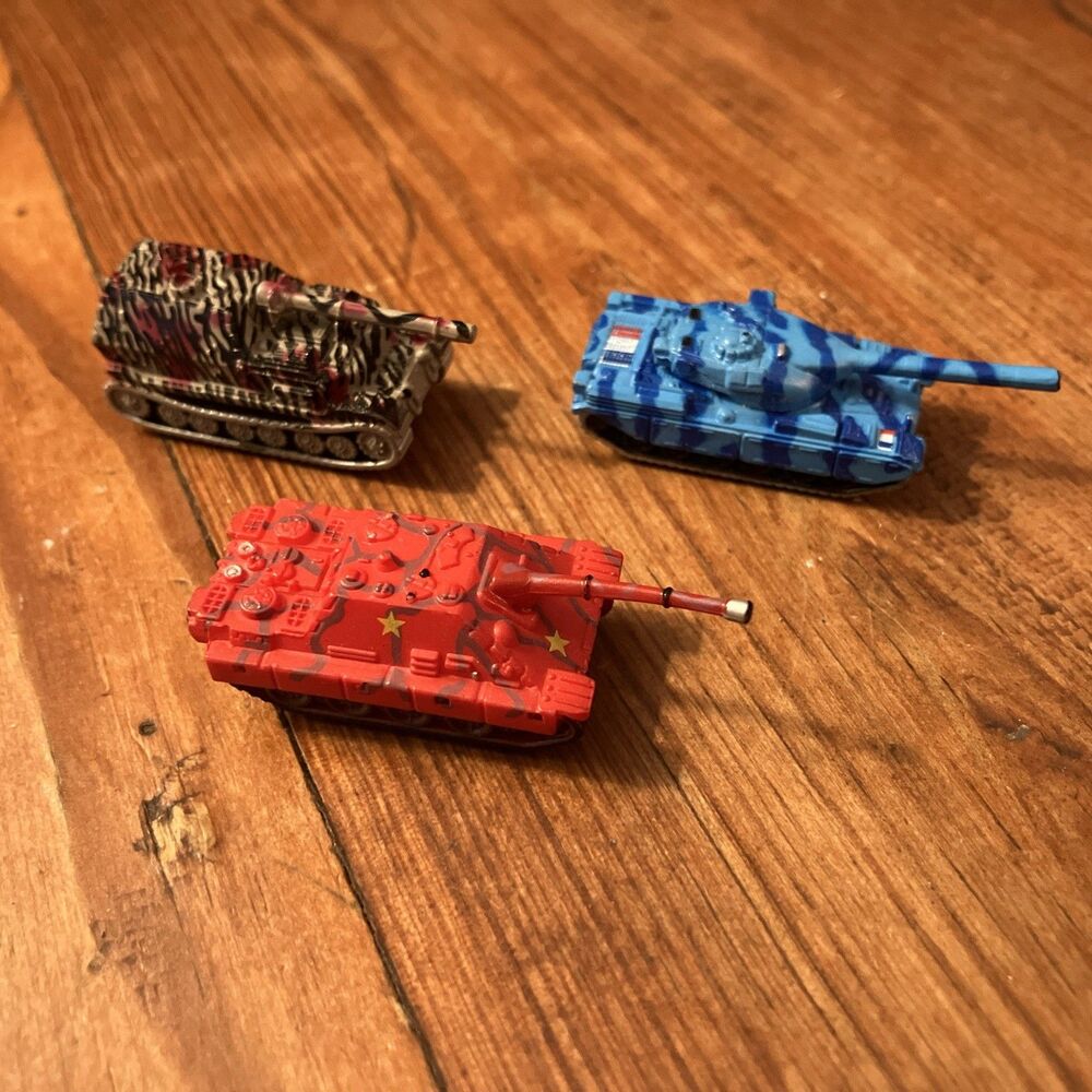 VTG Micro Machines Color Military Tanks Lot Tiger Stripe Camo Red Blue
